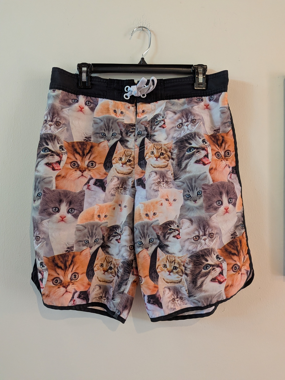 Bioworld Multicolor Cat Print Men's Swim Trunks Board Shorts, Sz. Large